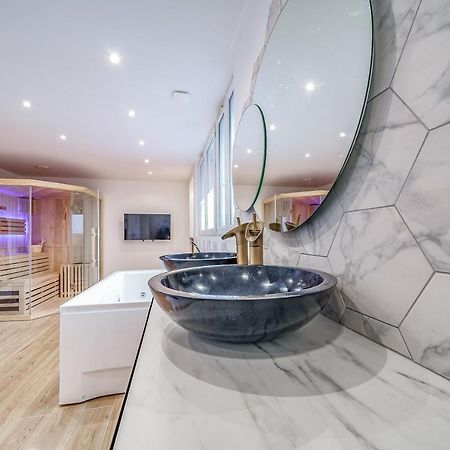 L'Evasion - Sauna Jacuzzi Cinema Tours Esterno foto