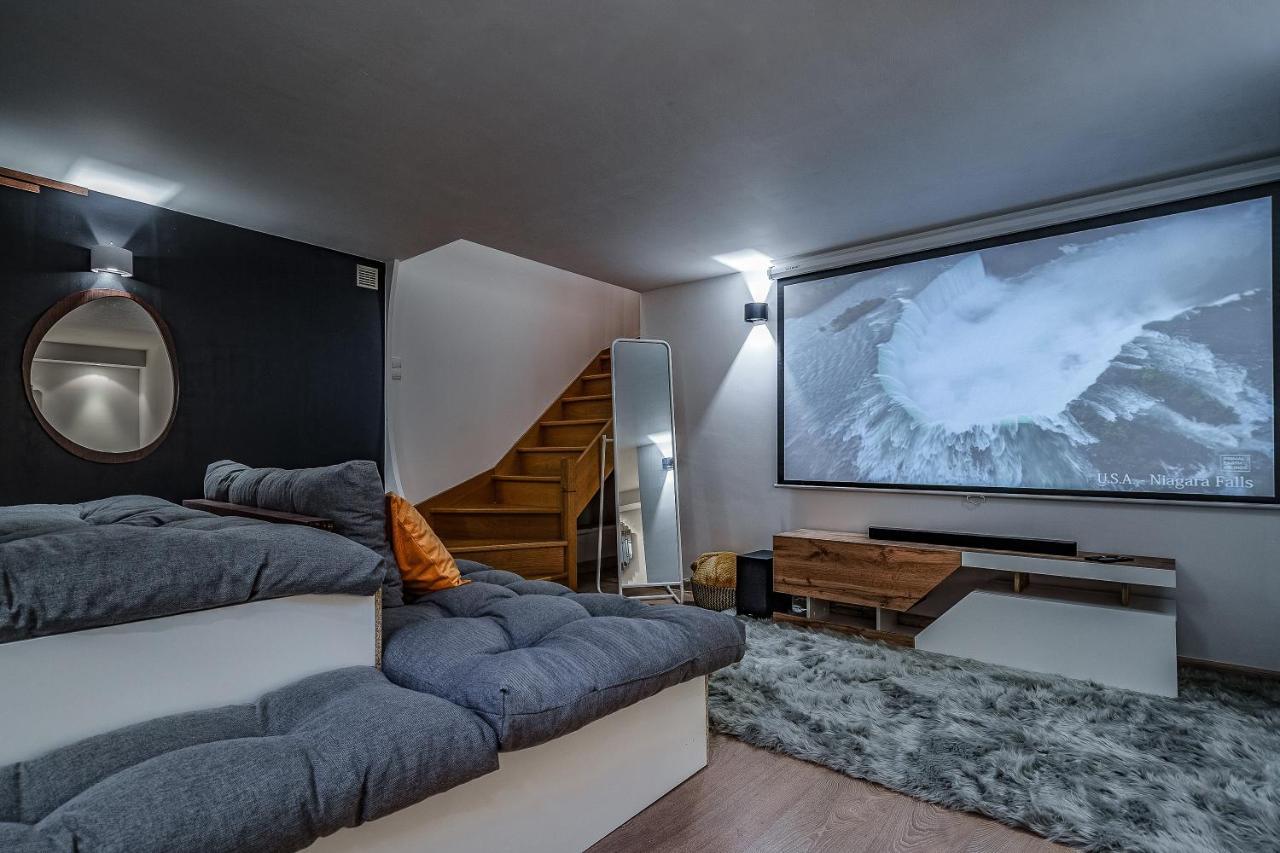 L'Evasion - Sauna Jacuzzi Cinema Tours Esterno foto
